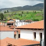 Koutriaris فندق Dhístomon