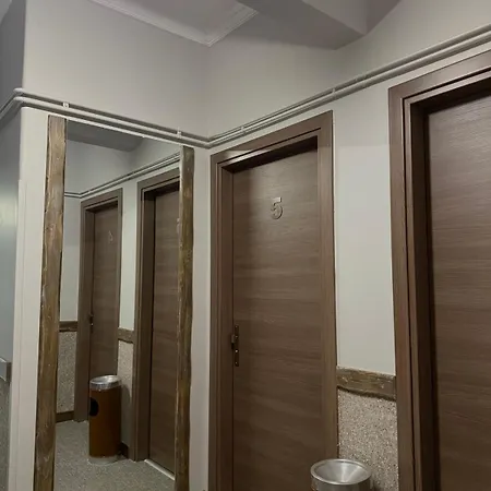 Koutriaris * Dhístomon