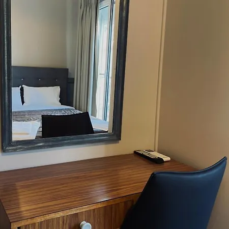 Koutriaris Hotel